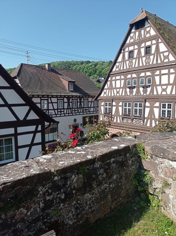 Gaestehaus Hoffmann Dörrenbach Eksteriør bilde
